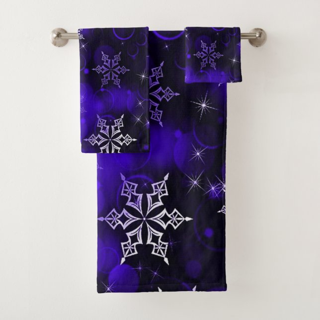Chic Amethyst Lila Snowflake Motif Badhandtuch Set (Insitu)
