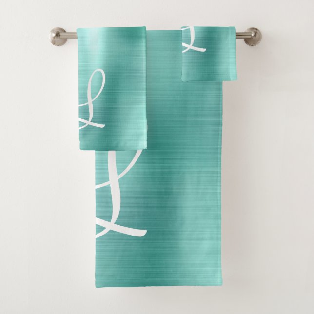 Chic Aqua Brushed Metal White Monogram Badhandtuch Set (Insitu)