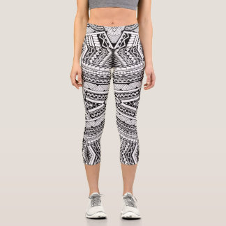 Chic Black and White Tribal Geometric Pattern Capri Leggings