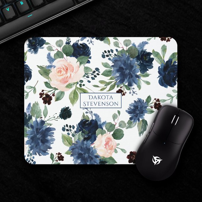 Chic Blooms | Monogramm Navy Blue und Blush Floral Mousepad (Von Creator hochgeladen)