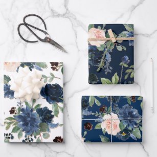 Chic Blooms   Navy Blue and Blush Floral Muster Geschenkpapier Set