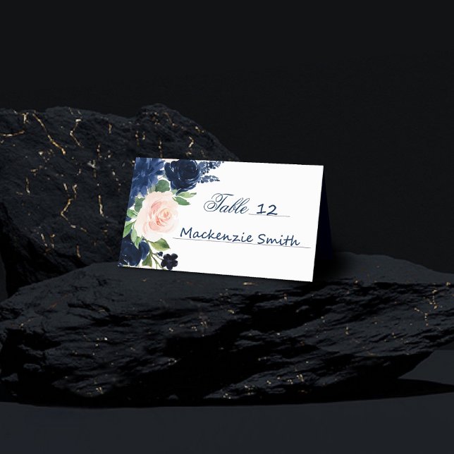 Chic Blooms | Navy Blue and Blush Pink Floral Platzkarte (Von Creator hochgeladen)