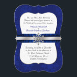 Chic Blue Jeweled Snowflake Wedding Einladung<br><div class="desc">Eleganter Winter Hochzeitseinladung in blau auf blauem Snowflake-Muster Hintergrund, mit einem silbergelben, weißen Klammer geformten Textbereich. Die Grafik eines reichen dunkelblauen Satins und eines silberfarbenen Ribons, läuft in der Mitte der Einladung und ist mit einem silbernen Ton und einem diamantähnlichen Schneeflocken geschmückt. Personalisieren Sie den schwarz-blauen Text nach Ihren Wünschen....</div>