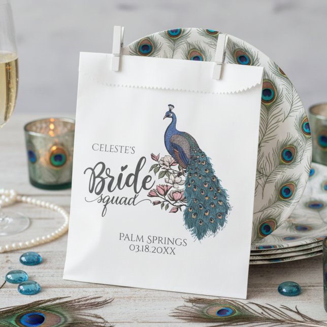 Chic Blue Peacock Bride Geschenktütchen (Chic Floral Peacock Bride Squad Bridal Shower Favor Bags for Elegant Flower & Bird Theme Wedding)