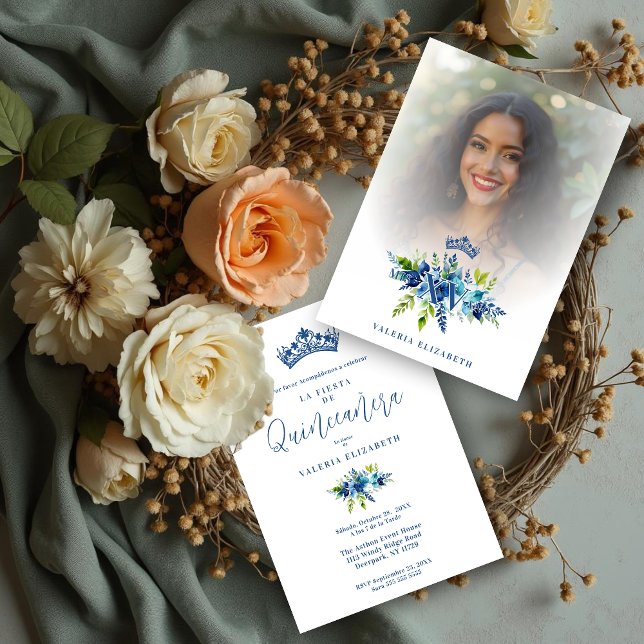 Chic Blue Shades Flowers & Foliage Princess Tiara  Einladung (Chic Blue Shades Flowers & Foliage Princess Tiara Mis XV Años Invitation Cards with Photo.)
