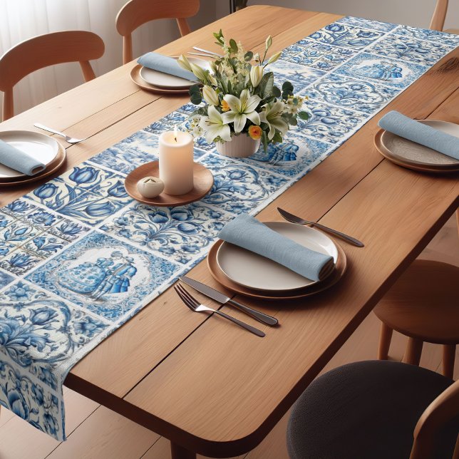 Chic Blue Toile de jouy Dolls and Blume Kurzer Tischläufer (Von Creator hochgeladen)