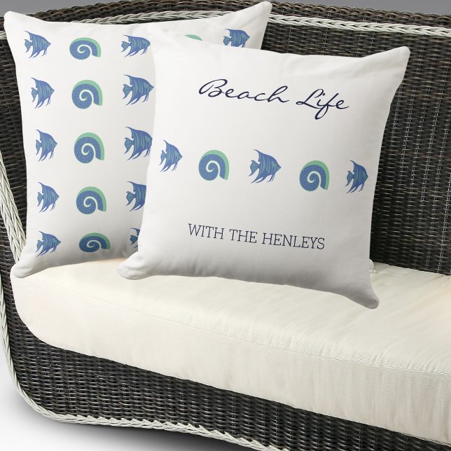 Chic Blue White Muscheln und Fish Family Beach Hou Kissen (Von Creator hochgeladen)