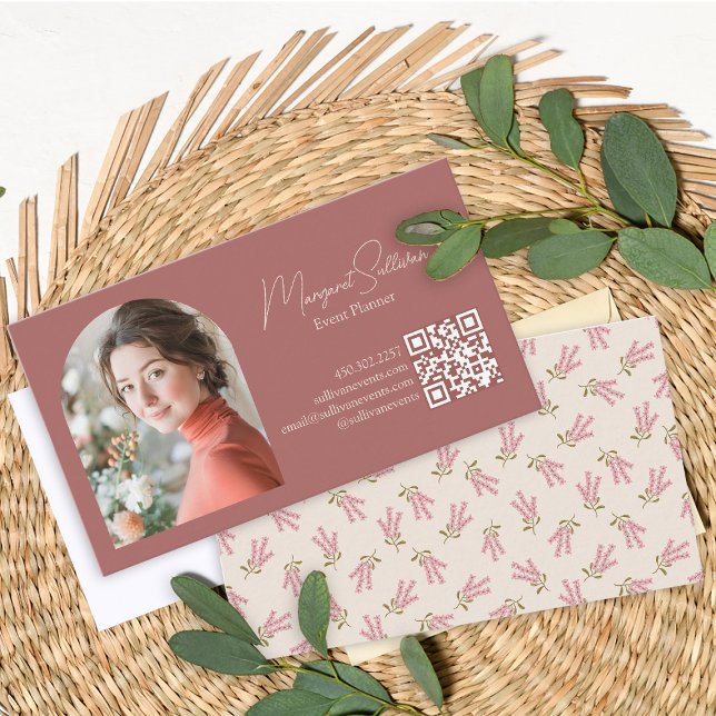 Chic Blume Eleganter einfacher QR-Code Visitenkarte (Von Creator hochgeladen)