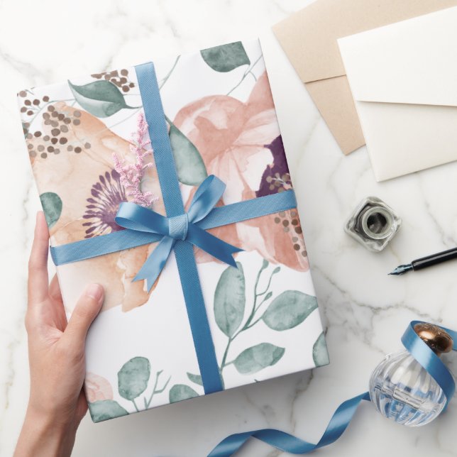 Chic Blush Floral Wedding Geschenkpapier (Schenken)