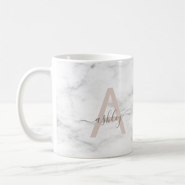Chic Blush Pink White Marble Script Name Monogram Kaffeetasse (Links)