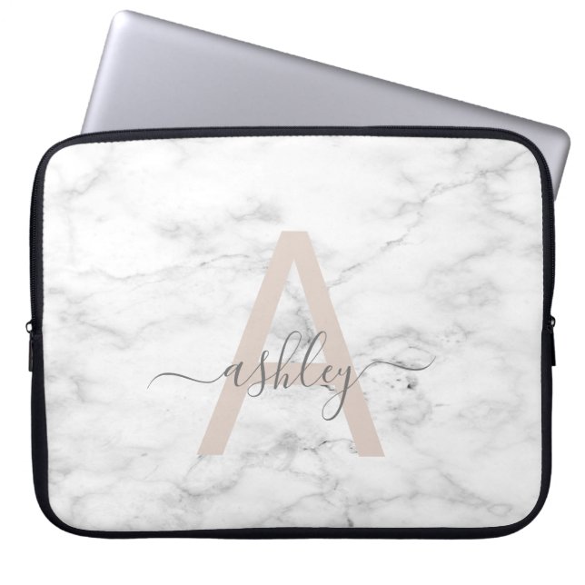 Chic Blush Pink White Marble Script Name Monogram Laptopschutzhülle (Vorderseite)