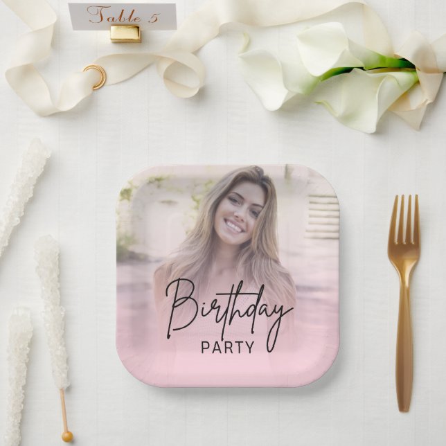 Chic Blush Rosa Farbverlauf Foto Geburtstag Pappteller (Hochzeit)
