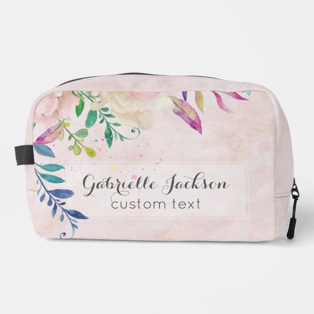 Chic Blush Wasserfarben Floral Monogram Custom Tex Waschbeutel (Vorderseite)