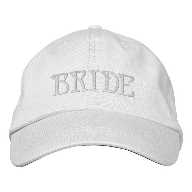 Chic Bride Blush Rosa Text weiß Bestickte Baseballkappe (Vorderseite)
