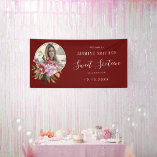 Chic Burgunder Blumen Thema Foto Sweet 16 Banner