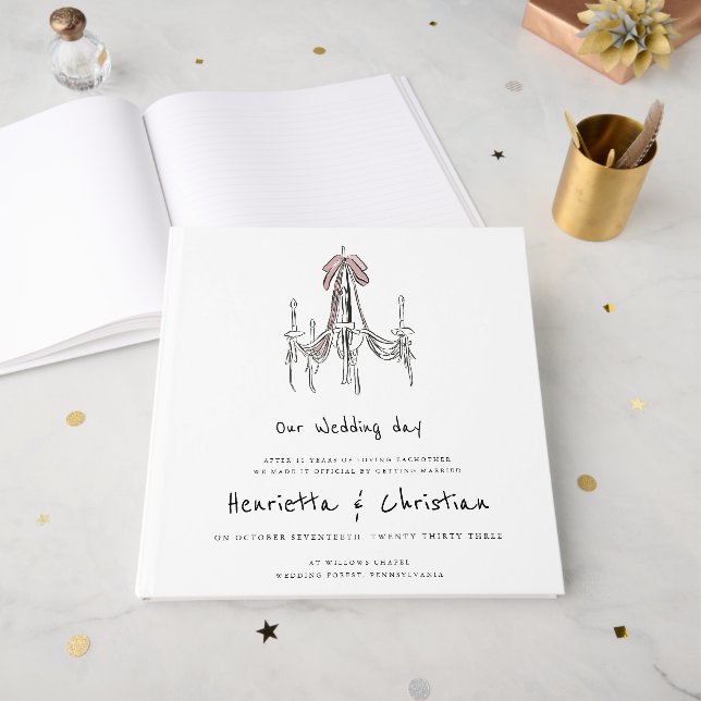 Chic Chandelier Script Wedding Guest Book Gästebuch (Vorderseite offen)