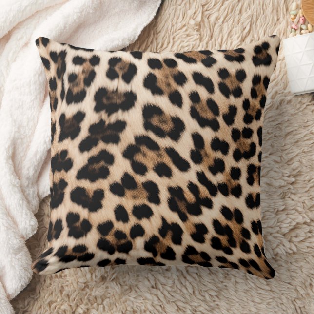 Chic Cream Black Leopard Print Kissen (Decke)