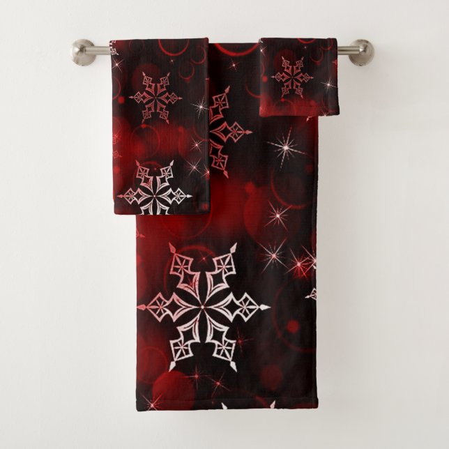 Chic Crimson Red Snowflake Motif Badhandtuch Set (Insitu)