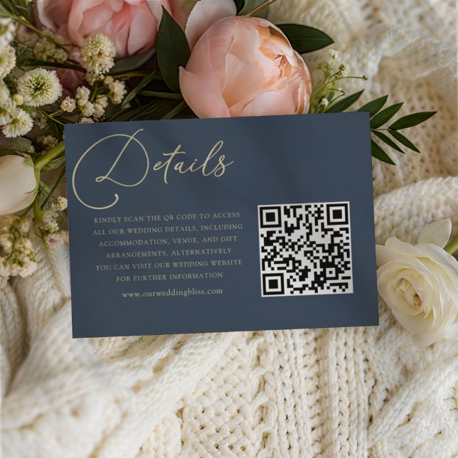 Chic Dark Blue & Gold QR Code Hochzeitsdetails Begleitkarte (Von Creator hochgeladen)