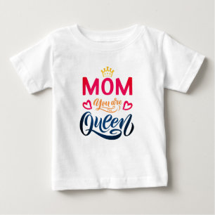 Chic Design Typografy Mama Sie sind die Königin Baby T-shirt