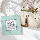 Chic Dots | Minze und Marine Save the Date<br><div class="desc">Mit unseren Chic Dots verkünden Sie Ihre Hochzeit im eleganten Stil und sparen die Dattelkarten in klassischer Marine und weiches Minzgrün. Einzigartige Quadratkarten bieten Ihre Hochzeitsdetails (Name, Datum und Ort), die in der Mitte auf einem weißen Platz mit "Save the Date" in einer Mischung aus marineblauen Blockschrift und Kalligraphie-Schriftzeichen angezeigt...</div>