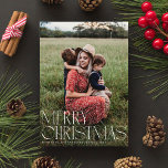 Chic Elegant Typografie Frohe Weihnachten Ein Foto<br><div class="desc">**Grußfarbe ist anpassbar** Diese elegante Urlaubsfotokarte verfügt über ein vertikales "Vollblut"-Foto und einen schicken Typografie-Gruß, der "Frohe Weihnachten" sagt. Die Rückseite der Karte ist ein koordinierendes grau-weiße diagonales Streifen-Muster, kann aber entfernt oder angepasst werden, wenn gewünscht. Sie können auch ein anderes Foto und/oder einen zusätzlichen Text auf der Rückseite hinzufügen!...</div>