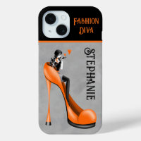 Chic Eleganz: Modebewusste Dame gibt einen Kuss