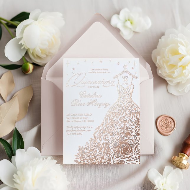Chic Floral Quinceañera Gown Celestial Moon Stars Folieneinladung (Chic Floral Quinceañera Gown Celestial Moon Stars Foil Invitation)