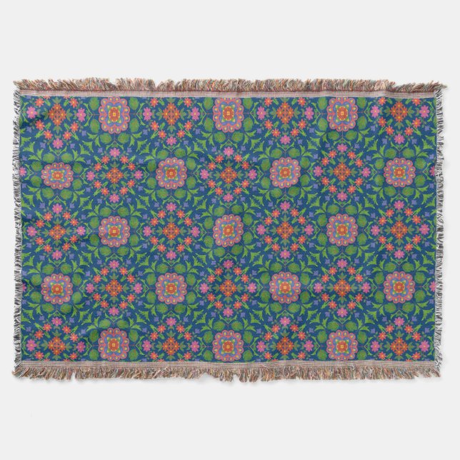 Chic Floral Rangoli auf Deep Blue Throw Blanket Decke (Vorderseite)
