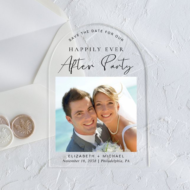 Chic Foto Hochzeitsempfang Save the Date Acryleinladungen (Celebrate your Happily Ever After in style with our chic acrylic wedding save the date announcement)