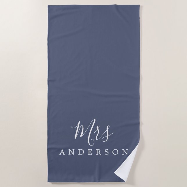 Chic Future Mrs Blue Indigo Monogram Strandtuch (Vorderseite)