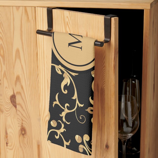 Chic Gold Black Royal Monogram Damask Geschirrtuch (Drittel gefaltet)