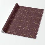 Chic Gold Confetti Liebe Burgundy Wedding Geschenkpapier<br><div class="desc">Nur königliche Eleganz: "Liebe" Imitat Goldfolienskript,  mit zwei Herzen,  Imitate Goldfolie Konfetti auf Bordeaux/Champagner Hintergrund. Verwenden Sie das Tool Anpassen,  um alle benötigten Informationen hinzuzufügen. Sie können Größe,  Schriftart,  Farbe und Wortlaut ändern. Für mehr,  sehen Sie meine Gold Confetti Burgundy/Champagne Wedding Collection.</div>
