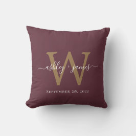 Chic Gold Monogram Burgundy Wedding Date Keepake Kissen