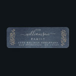 Chic Gold Sprig Blue Christmas Rücksendeadresse<br><div class="desc">Chic rustikale einfache Weihnachtsfeiertagsadresse Etikett mit goldenen Beeren und Ihr Name in elegantem Skript auf einem dunkelblauen Aquarellhintergrund. Fügen Sie einfach Ihren Namen und Ihre Adresse hinzu. Exklusiv für Sie entworfen von Happy Dolphin Studio.</div>