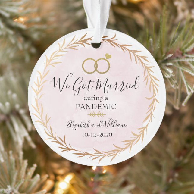 Chic Gold Verheiratet während Pandemie-Foto Weihna Ornament (Baum)