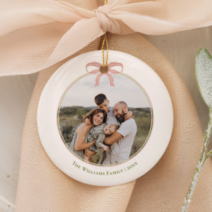 Chic Grandmillennial Coquette Weihnachtsrunde Keramik Ornament