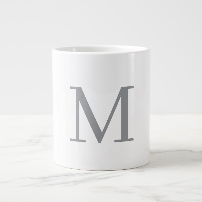 Chic Gray Initial Letter Monogram Modern Jumbo-Tasse (Vorderseite)
