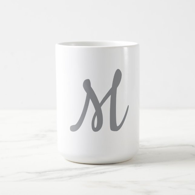 Chic Gray Initial Letter Monogram Modern Kaffeetasse (Mittel)