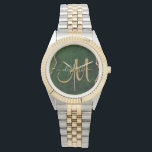 Chic Green Gold Glitzer Agate Custom Monogram Armbanduhr<br><div class="desc">Diese mit Monogramm Uhr besticht durch einen modernen grünen Agerathintergrund,  der von Imitaten mit goldenem Glitzer geprägt ist. Personalisieren Sie Ihr Monogramm zunächst in handgeschriebener Goldskriptkalligraphie mit Ihrem Namen oben. Ein einzigartiges Geschenk für Geburtstag,  Urlaub und jeden besondere Anlass. Entworfen für Sie von Extreme T-Shirts!</div>
