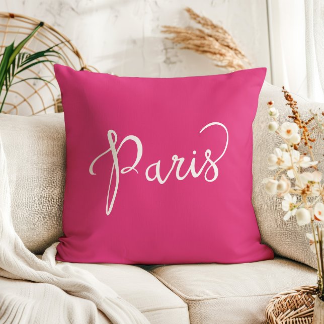 Chic Hot Pink und White Paris Typografie Kissen (Von Creator hochgeladen)