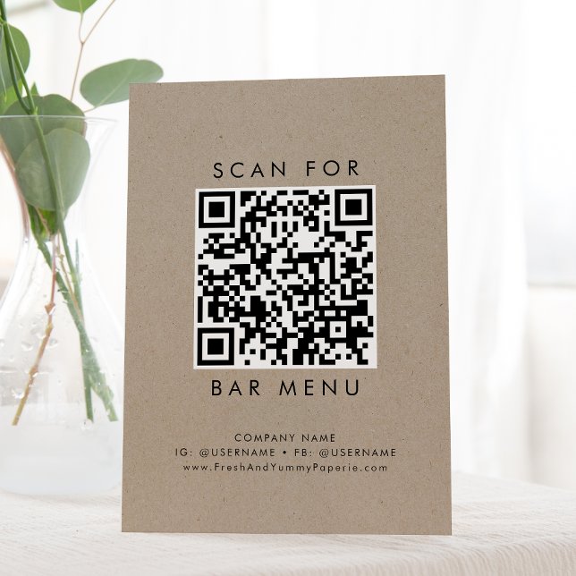 Chic Imitats Kraft Typografy Bar Menu QR Code Sockelschild (Von Creator hochgeladen)