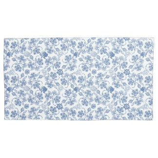 Chic Indigo Blue on White Ethnic Floral Print Kissenbezug