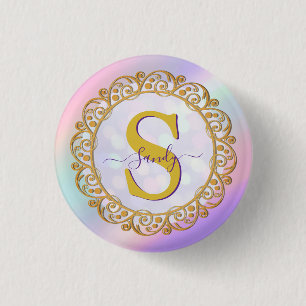 Chic Iridescent Initial mit Gold Scrollwork Button