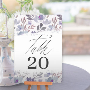Chic Lila Floral Wedding Tischnummer