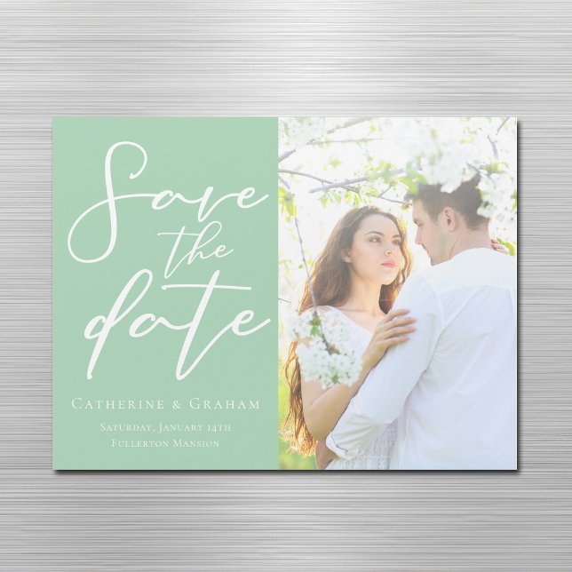Chic Mint Green Foto Save the Date Magnet Card (Von Creator hochgeladen)