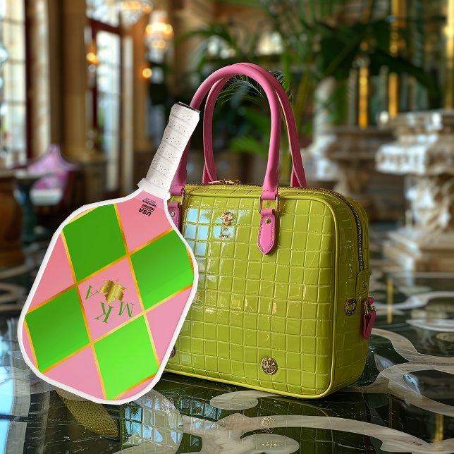 Chic Mit Monogramm Pink & Green Raute Pickleball Schläger (Chic Pink and Green Monogrammed Pickleball Paddle )