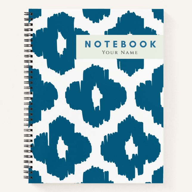 Chic Modern Blue & White Ikat Pattern Personalized Notizbuch (Vorderseite)
