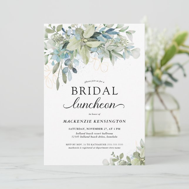 Chic Modern Eukalyptus Greenery Bridal Luncheon Einladung (Stehend Vorderseite)
