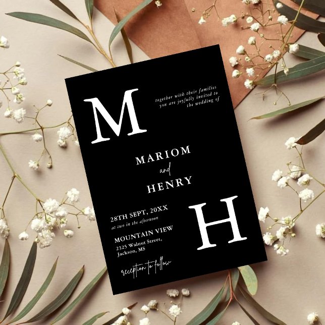 Chic Modern Monogram Initial Black White Wedding Einladung (Chic black and white monogram invitation adds personalized elegance to your wedding day)